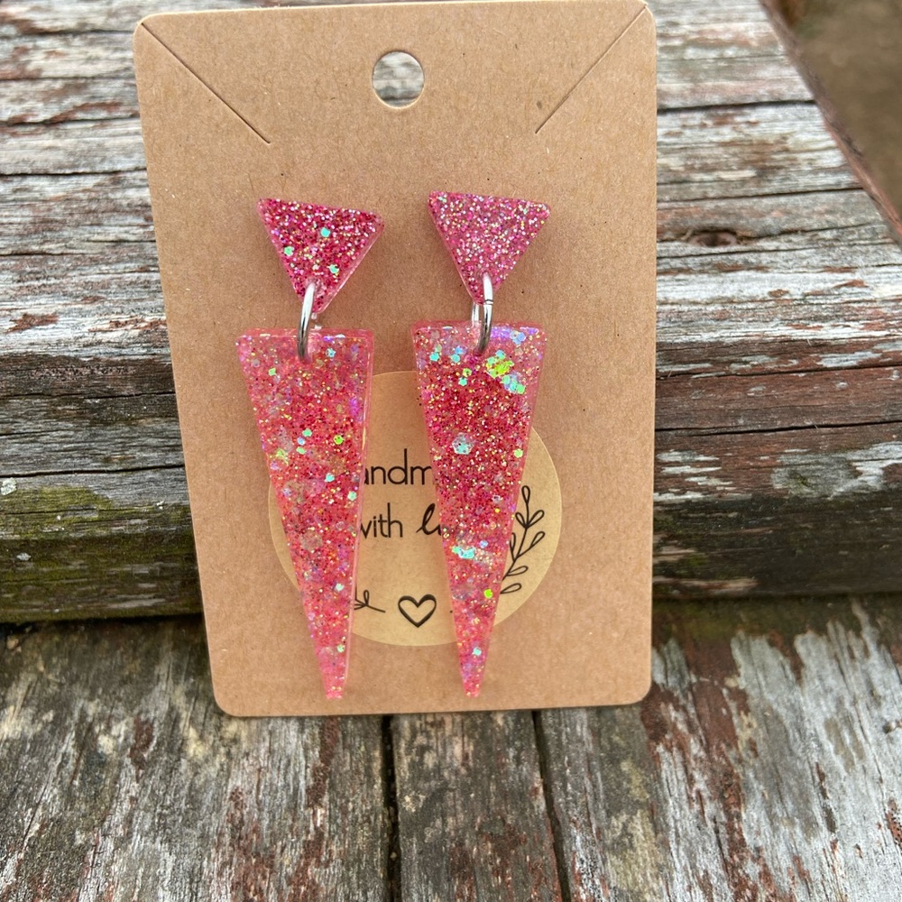 💋2/$14💋 Princess Pink Handmade Resin Earrings